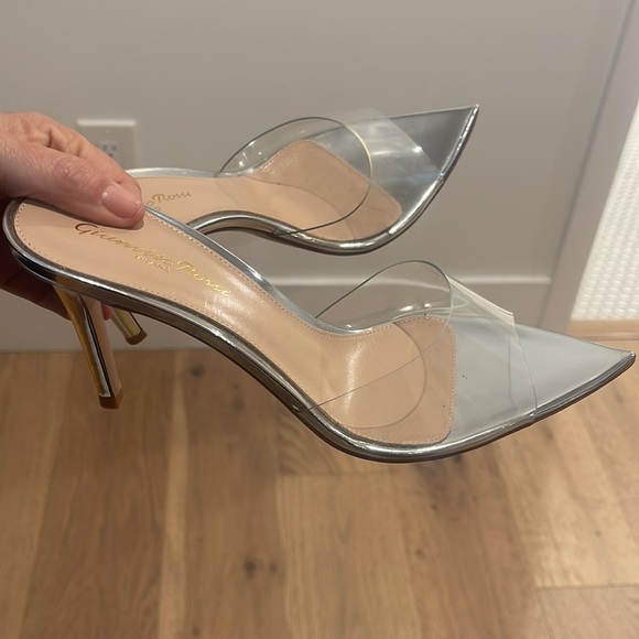 Gianvito Rossi NWT size 37 Elle Mule 85 stiletto in silver. These are in store! - Picture 7 of 8